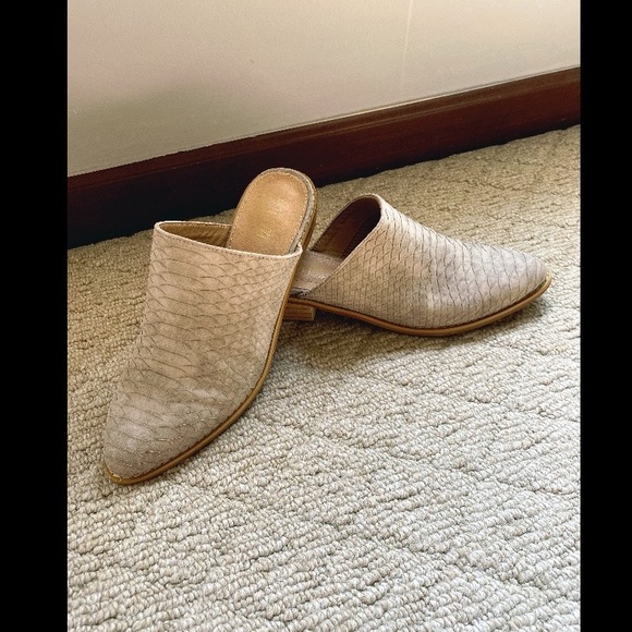 Vici miim heeled mule shoes - Picture 7 of 11